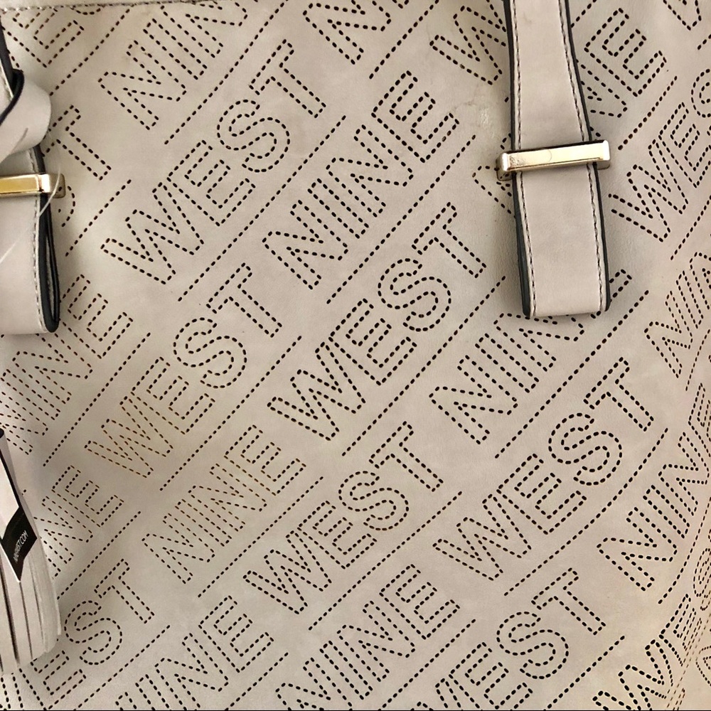 🆑🎉You pick !  Nine West laser tote bags - Picture 6 of 7